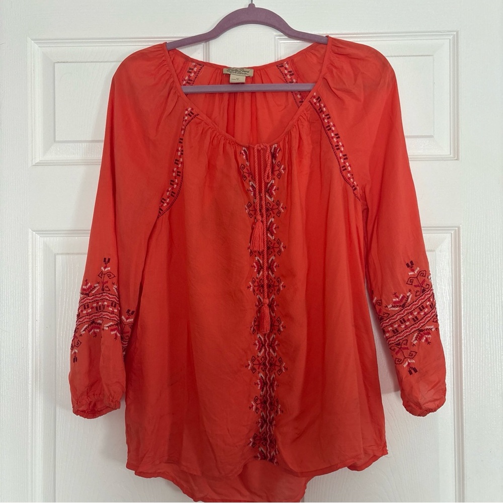 Lucky Brand Embroidered Boho Top size M Tassels